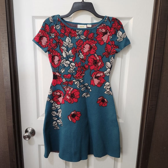 Maeve Anthropologie Allison Poppy Floral Short Sleeve Sweater Dress XS - Picture 2 of 7